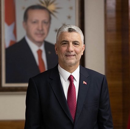 brs2643's tweet photo. 🔴Murat Ağırel:

“Ticaret Bakanı Ömer Bolat’ın fon satın aldığı ve kriz patlamadan önce sattığı ortaya çıktı.” https://t.co/bdDkiz31VS