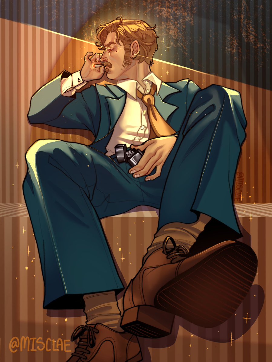 misclae's tweet photo. Freak/ loml/ loser. Imagine cowboys and angels playing while you look at this #hollandmarch #theniceguys #ryangosling https://t.co/azQ5TDd4y2