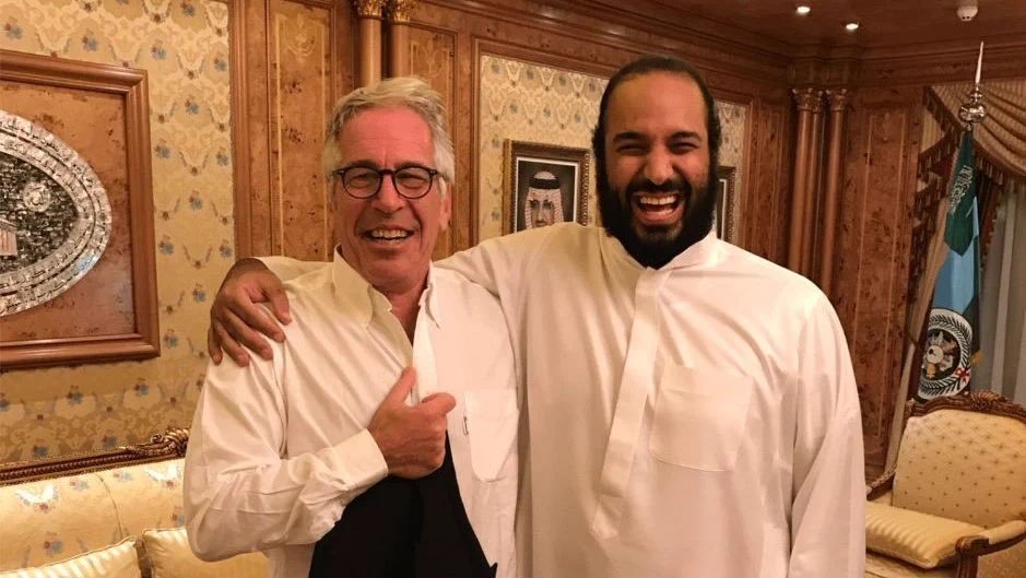 MohammedAlfrah's tweet photo. فعلا صورة فيها حب وحميمية وعلاقات عميقة. https://t.co/akzKL9efxc