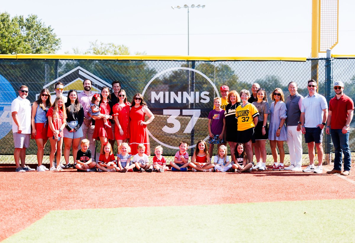 MWSUGriffons's tweet photo. ⚾️ @MWSUbaseball is set to host the annual Doug Minnis Charity Game on Sunday, October 18 against the Benedictine Ravens.

Proceeds from the game benefit the Alzheimer's Association.

📰 https://t.co/C9eEaijg94

#GriffUp 🦅 🦁 https://t.co/AAxDlPU702