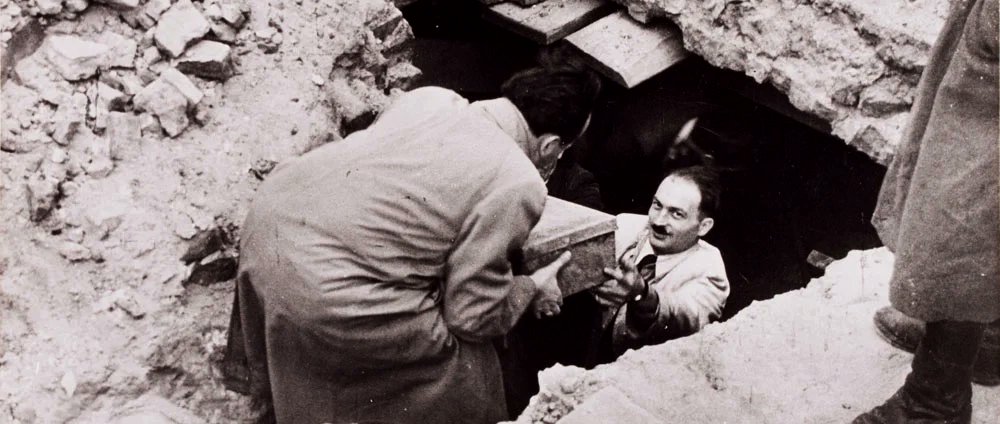 jewlicious's tweet photo. In 1942, Jews in the Warsaw Ghetto buried 35,000 documents in milk cans so the world would know what happened to them. One of those cans is in NYC right now. Go see it. Bring the friend who thinks Gaza is the Warsaw Ghetto. Post in 1st comment 👇 https://t.co/6uEOxA3sTQ