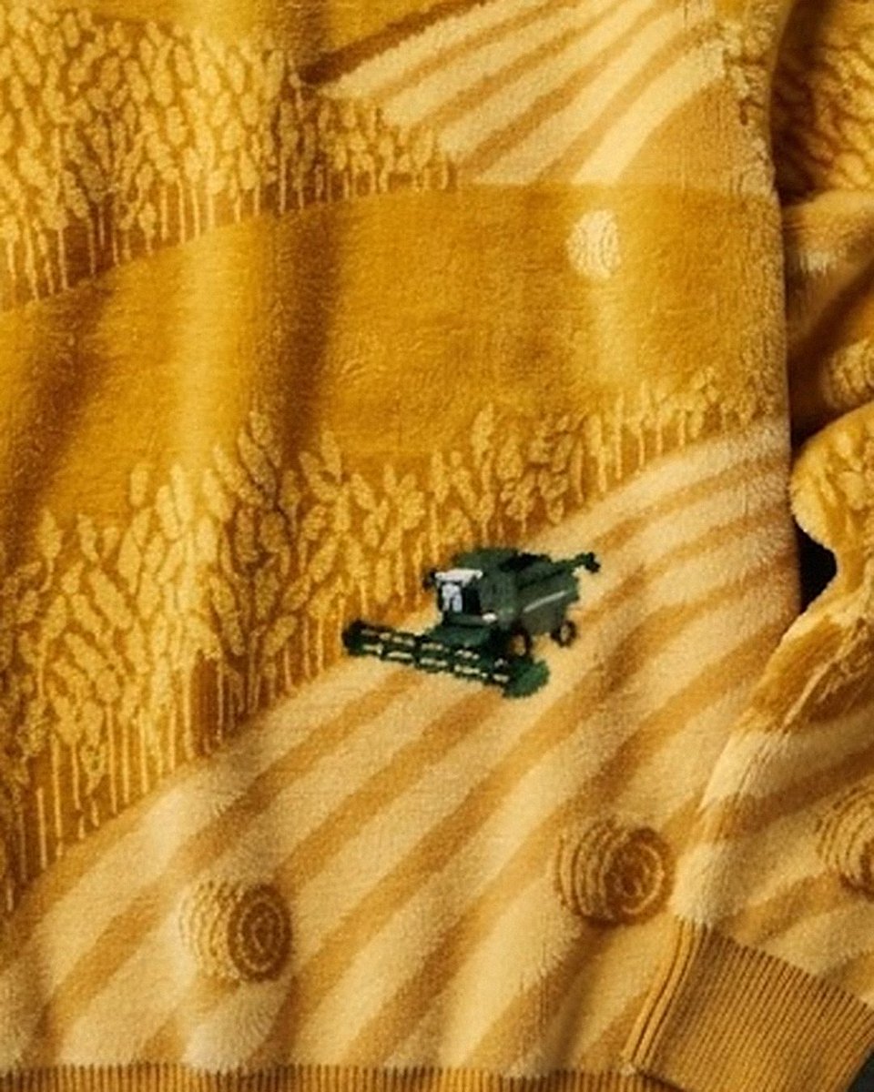 RaminNasibov's tweet photo. wheat sweater https://t.co/q0fpx6v11k