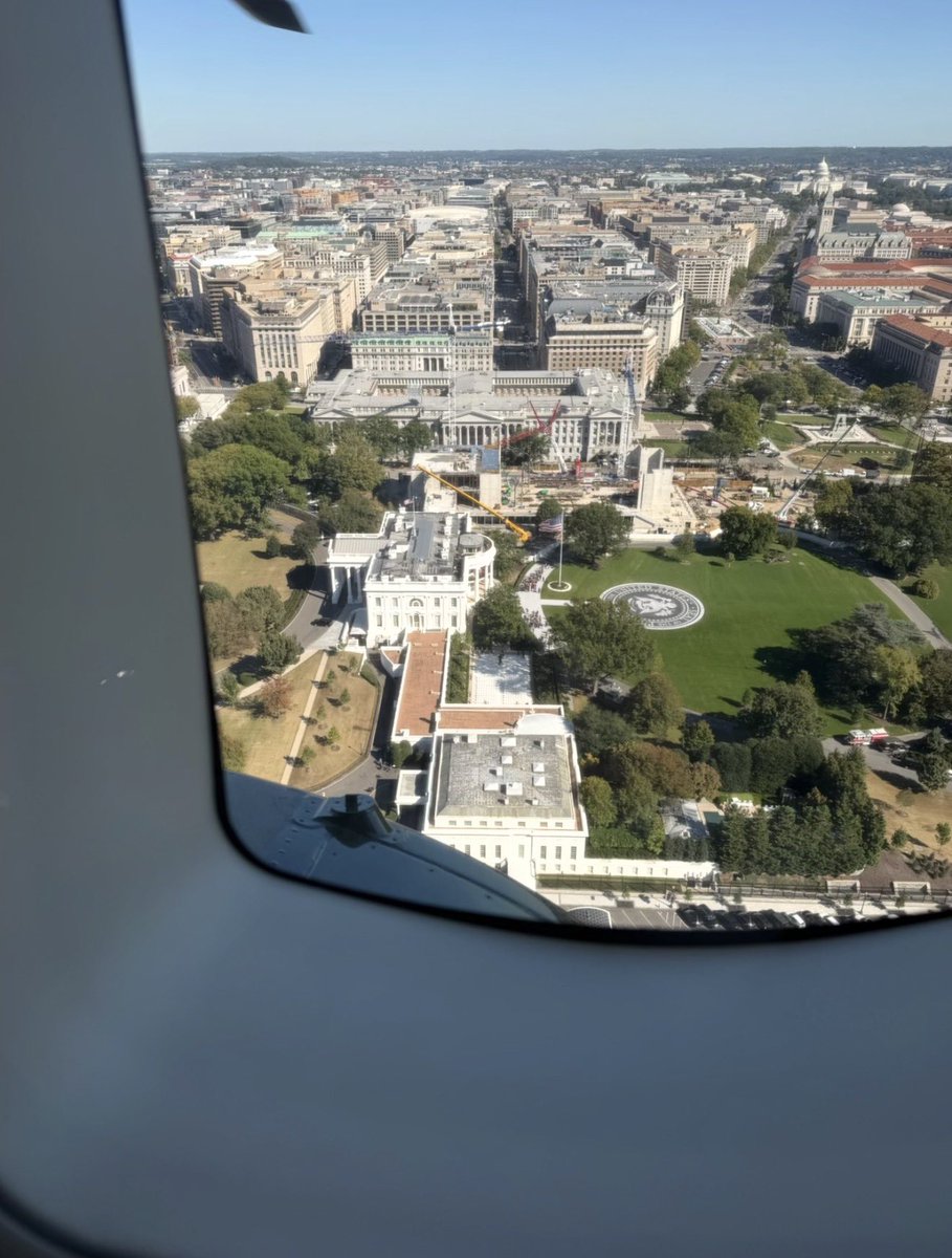 tedcruz's tweet photo. Off to Texas with President Trump. 

Let’s send Ken Paxton to the United States Senate! https://t.co/I0x6LQ84c5