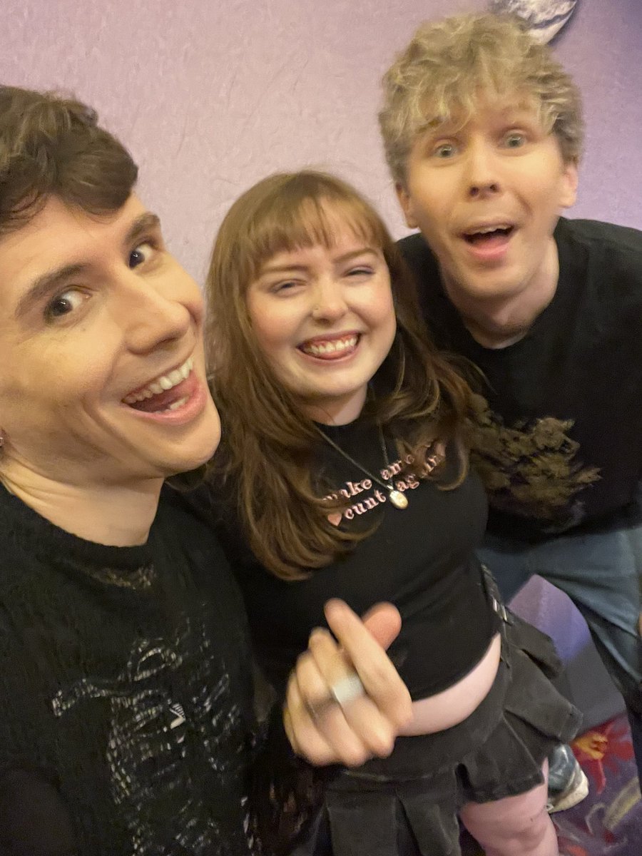 sighsammie_'s tweet photo. guys they’re real https://t.co/9pSKAJNWSI
