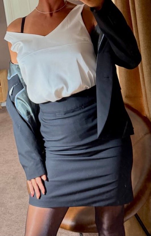 PeachSmoothie69's tweet photo. Step into my office... power suit on, confidence maxed out. Want to see more? My socials listed are always free to chat and hangout. https://t.co/J53GAtXhEV