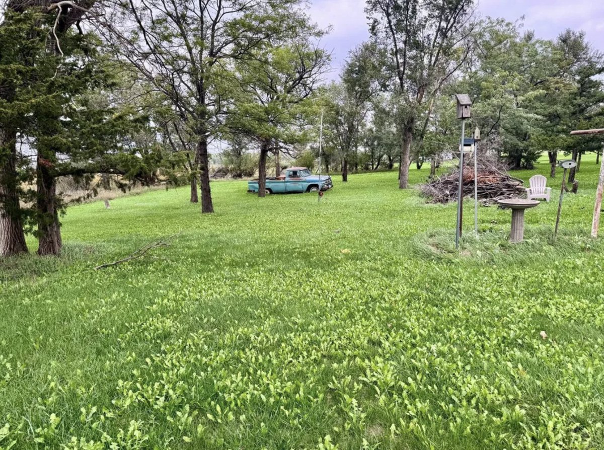 CountryLife717's tweet photo. c.1922 #SouthDakota #StarterHome For Sale on 2 #Acres $55K. 
https://t.co/TedwGVB2rr https://t.co/JjCObyqhmn