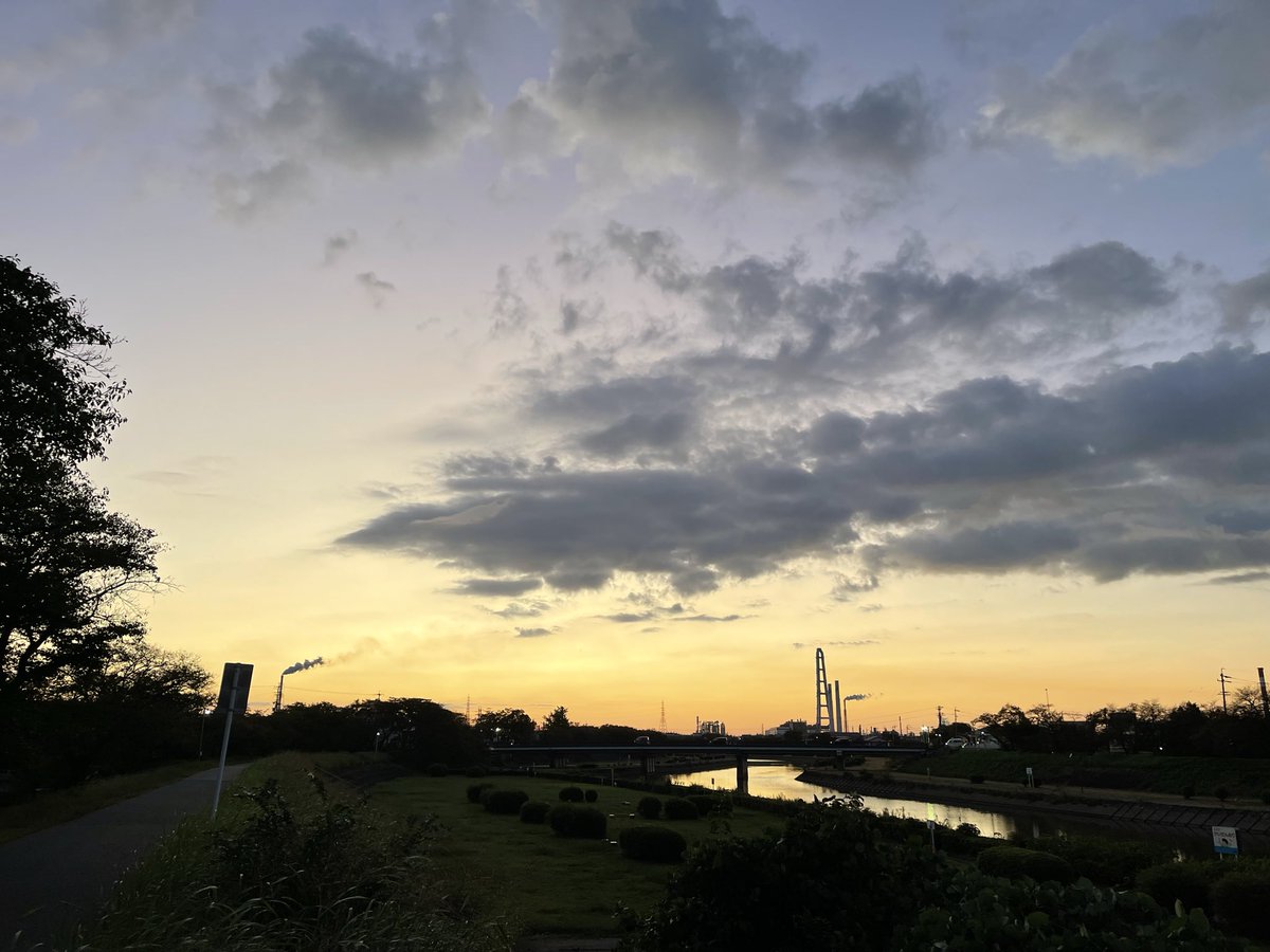 tZvhGR89OpOCmal's tweet photo. 早朝ウォーキング🚶‍♂️
気温13℃
寒い😨 https://t.co/aXYciCK7JS