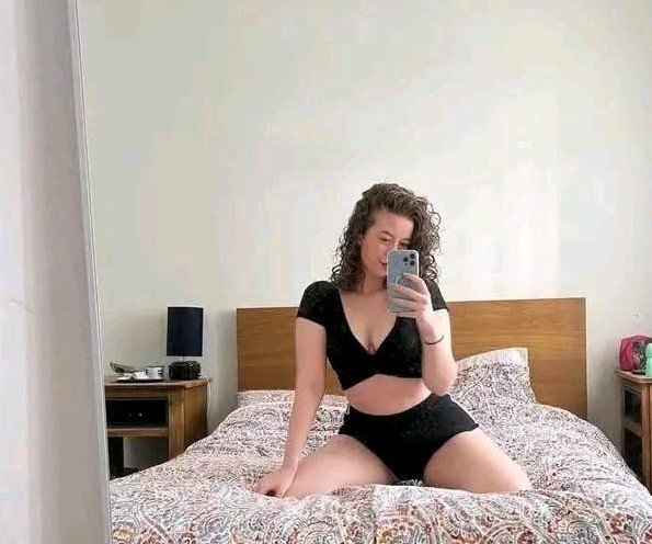 EvaHelena01's tweet photo. Am ready for fun chat 😍😍😍😍 https://t.co/DaxXp4BPyW