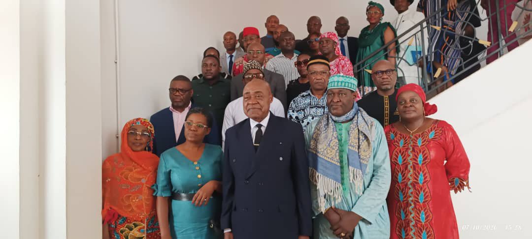 MINAC237's tweet photo. 30 ème édition du Festival Écrans Noirs en mémoire à BASSECK BA KOBHI le MINAC a reçu ce jour dans la salle Bimbia du Musée National, une délégation du comité d'organisation du festival Écrans Noirs, conduite par Mme MOUNE MBEDE Patricia Coordonnatrice Générale du Festival. https://t.co/4vSPknOAQw