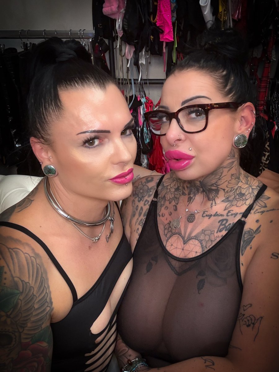 DioraVelvet's tweet photo. Wir sind jetzt Live! 💋

https://t.co/56BgzqATMF https://t.co/81VYfNugcE