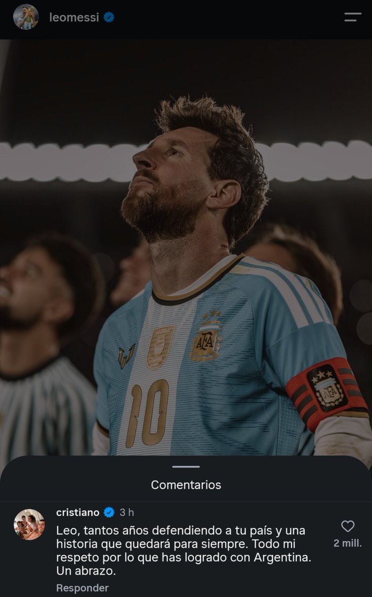 palermismo's tweet photo. Cristiano Ronaldo le comentó la foto de su último partido en la selección a Messi felicitandolo

Me cuentan que el 50% de la población mexicana no resistió https://t.co/nooro2YRV7