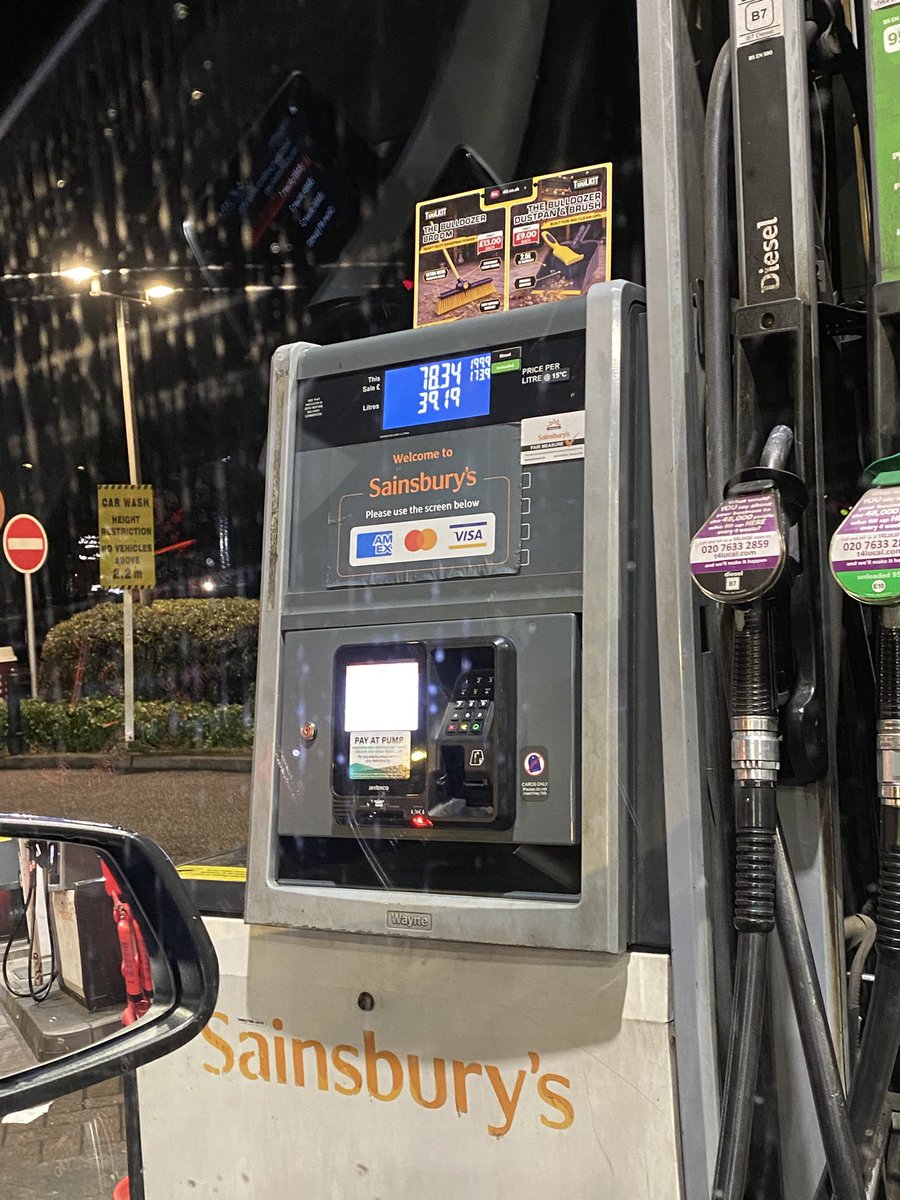 addicted2skai's tweet photo. opportunity to reimburse baring in mind this wasnโt even a full tank ๐
#findomuk #paypig #ukgoddess #fetish nsfw https://t.co/gO68Hxb3UQ