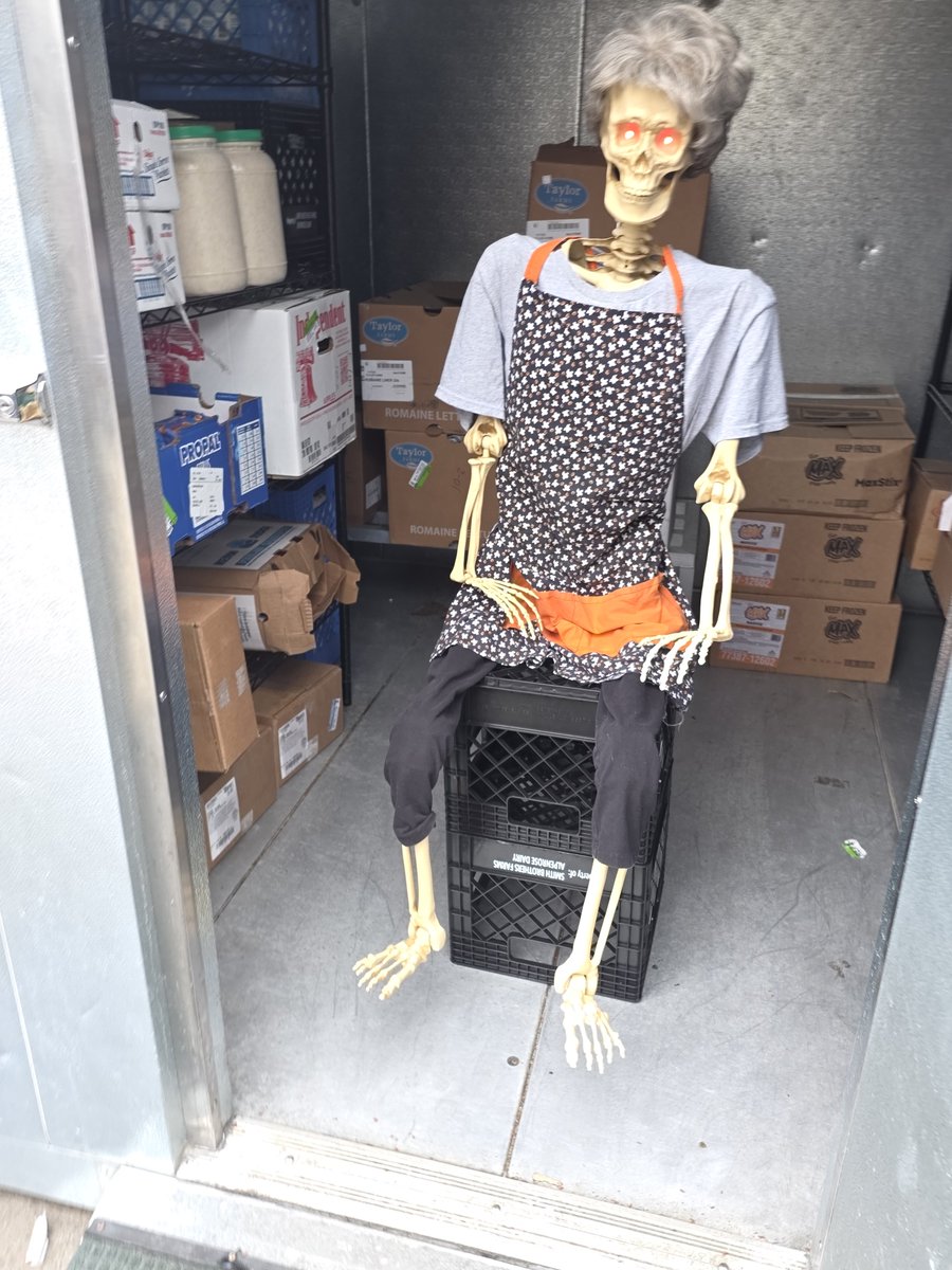 chris_schumaker's tweet photo. The kitchen staff is having a little Halloween fun. KAREN be waiting for you in the freezer, BEWARE. https://t.co/WXMorqAJHf