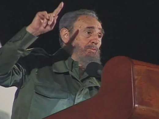 JHGcasanova's tweet photo. #Fidel : “Y mal anda un imperio cuando su arma más poderosa, la mentira empieza a fallarle; cuado su instrumento más poderoso, cuando su garra más hiriente, que es la mentira, empieza a ser inofensiva, empieza a ser ineficaz, empieza a ser inútil..” #LatirAvileño https://t.co/RbPNGfM7lG
