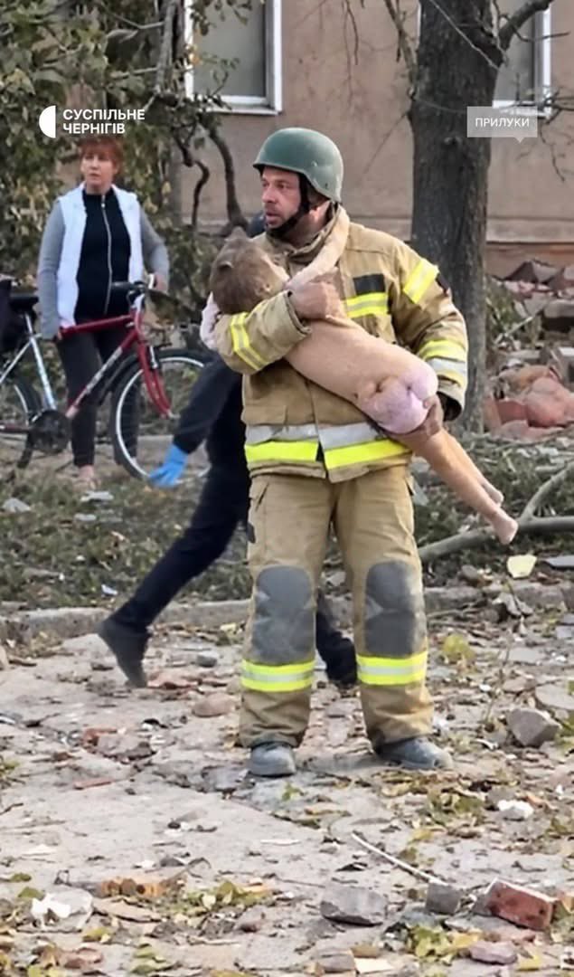 rshereme's tweet photo. Today, russians killed 5 children in Ukraine. 

Three were 1-year-old, one 8-year-old, and one was 13-year-old. Additionally, russians killed 14 adults. https://t.co/1GzFIQjh9J