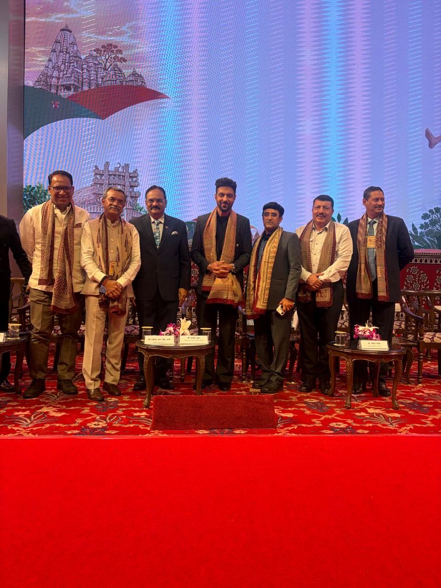 sumitsuri_omni's tweet photo. Delighted to attend the MP Travel Mart at Bhopal, in the gracious presence of Hon’ble CM Dr. Mohan Yadav Ji @CMMadhyaPradesh , Hon’ble Tourism Minister Shri Dharmendra Singh Lodi Ji @DharmendrLodhii ,celebrity chef Ranveer Brar Ji @ranveerbrar ,and other distinguished dignitaries https://t.co/77BLAjQ1C8