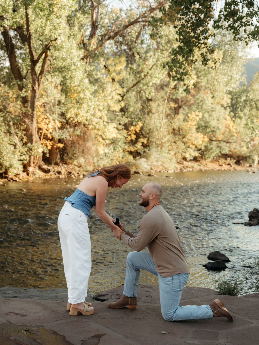 spokaneindians's tweet photo. Emily Shields 💍 Mason Green
Congrats to a pair of Spokane Indians legends on their recent engagement! #GoSpo https://t.co/GpSMigTUyX