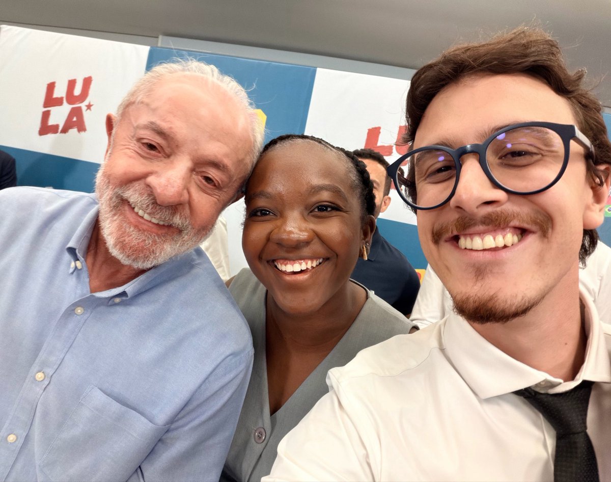 beasmaze's tweet photo. tudo é possível para uma mulher um gay e um velho https://t.co/gbuYF0fHtQ