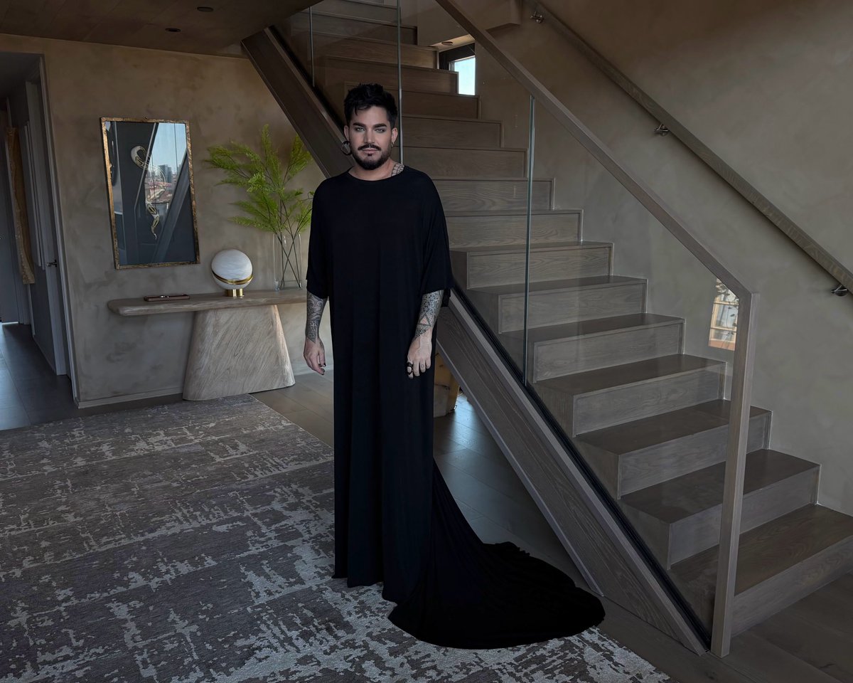 AdamL_Daily's tweet photo. 📷| Adam also posted these 🖤 https://t.co/dVXXK2O8RH