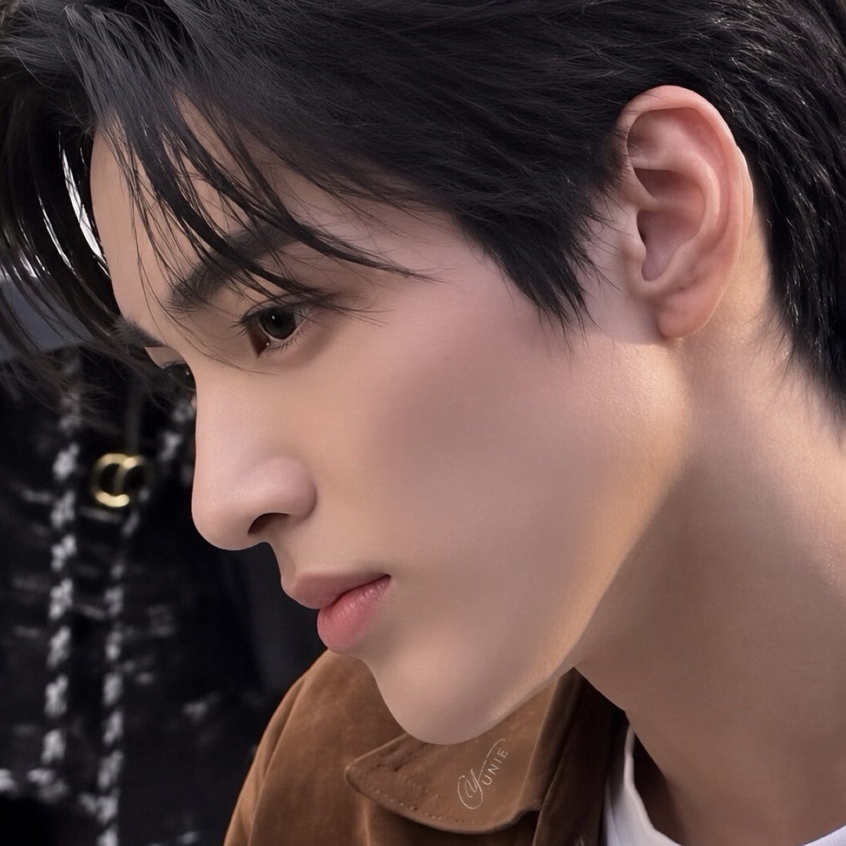 tetecoidezinha's tweet photo. keonho’s side profile is godly https://t.co/kItTEsWINw
