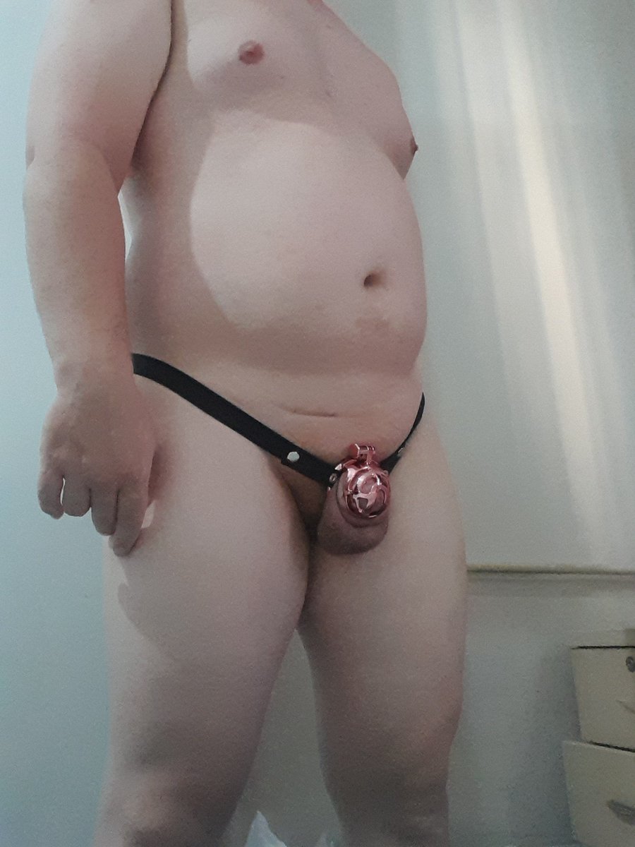 Sissy1734's tweet photo. @femaledominatri I alredy locked myself for Locktober but i dont have keyholder goddess 🥰 https://t.co/UulqNmQ975