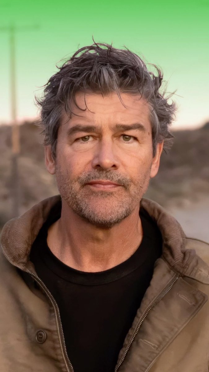 iampricelexx_'s tweet photo. Let’s be honest, Kyle Chandler’s performance as Hal Jordan carried a LOT of Lanterns.

He brought the charm, confidence, and veteran presence that made Hal feel like a real Green Lantern.

Was he the highlight of the show for you too? https://t.co/SCQrXyM51d