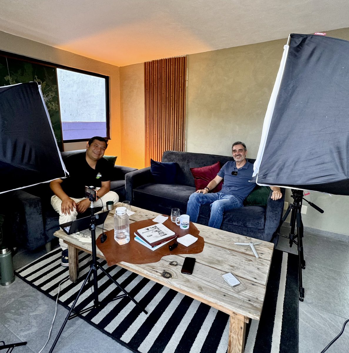 Metos_mx's tweet photo. Hoy estamos con Agrotitanes 👏🏻 
la entrevista está disponible en YouTube ✅ @agrotitanes 
#agrotitanes https://t.co/iUmh8gSxBa