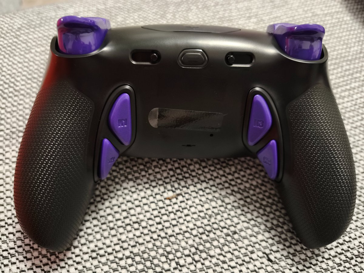 Christolasrez's tweet photo. Huge thanks to @HexController 
for this awesome HexGaming Phantom controller! 💜 
The design looks unreal in person. Can’t wait to try it out! 🎮🔥 https://t.co/3N59yBo7a3