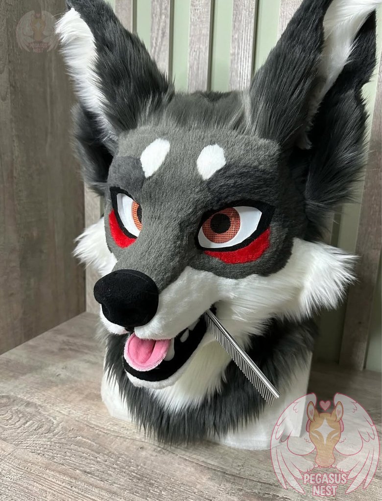 pegasusnest's tweet photo. Moon wolf, a very handsome guy) 
Commission finished)
•
•
•
#fursuit #fursuiter #fursuiting #fursuitforsale #fursuitsale #fursuitpartial #fursuitmakin #fursuitwip https://t.co/G883844RAL