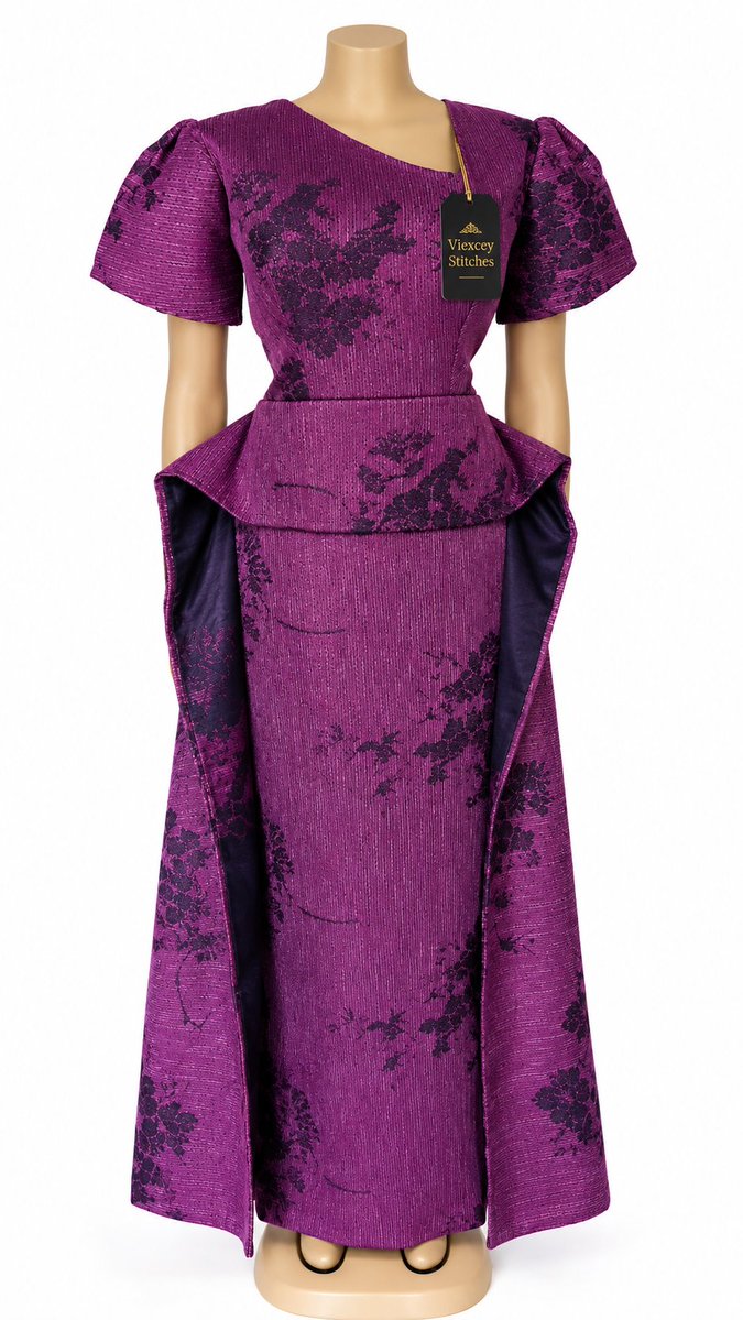 ViexceyStitches's tweet photo. Asymmetry at the neckline, clean lines at the waist. This design knows exactly where to make an impression.

#ViexceyStitches #FashionDesign #NaijaFashion #MadeInNigeria #FashionCreator https://t.co/3bdWfaRIz7