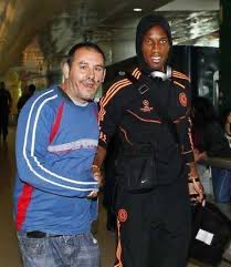 TiagoMMAndrade's tweet photo. @zeenchada Até o emplastro senta com o Didier…juro joca!!!😂😂😂😂 https://t.co/9NQgt5osHp