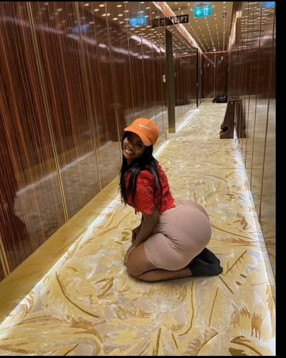 itsolayi's tweet photo. Waterparks girls do it better https://t.co/RCtFWCv9Uo