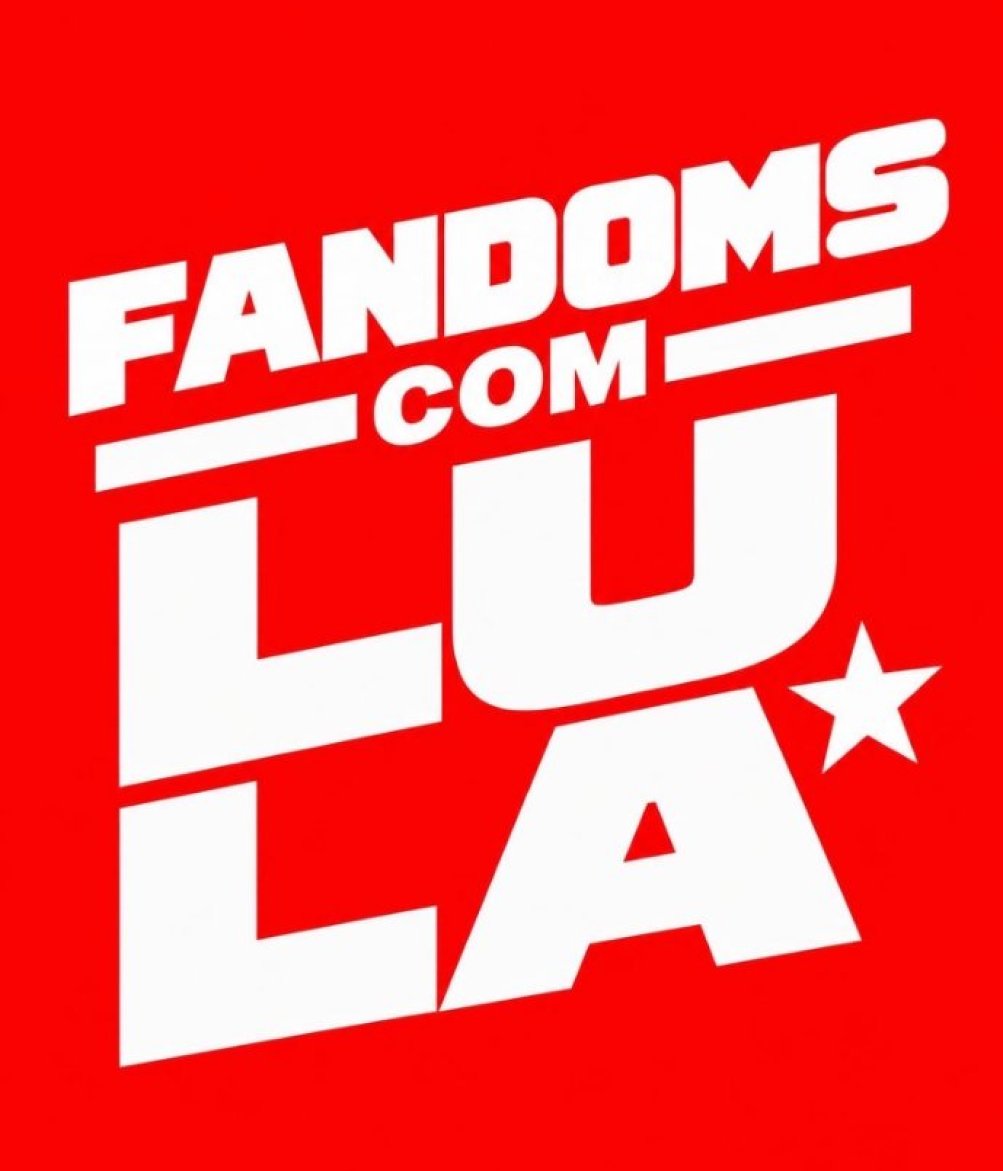 BRMarvelNews's tweet photo. Talvez esse post devesse ter vindo antes.

Durante o primeiro turno, nós não nos posicionamos. Como muita gente, achamos que a situação estava mais tranquila do que realmente estava e acabamos tratando aquele momento com uma segurança que hoje parece ingênua.

Por isso, antes de qualquer coisa, fica aqui um pedido de desculpas pelo silêncio.

A Marvel News é uma página sobre cultura pop, mas quem está por trás dela também vive no Brasil, acompanha o que acontece no país e tem opiniões. Então, depois do resultado do primeiro turno, continuar fingindo que não temos uma posição simplesmente não faria sentido.

Parece óbvio, mas aparentemente existe gente que precisa que isso seja desenhado. O que, considerando que estamos falando também de quadrinhos, torna a situação ainda mais humilhante.

Marvel é política. Sempre foi. Por trás das batalhas, dos uniformes e dos poderes, sempre existiram histórias sobre escolhas, responsabilidade, medo, preconceito e sobre o que acontece quando as pessoas decidem se posicionar.

Talvez não seja que a Marvel tenha "ficado política", mas que você não percebeu que tinha diálogos entre as cenas de luta.

Para o segundo turno, nos posicionamos ao lado de Lula ⭐, e estaremos compartilhando informações de interesse público e conteúdos relacionados à sua campanha.