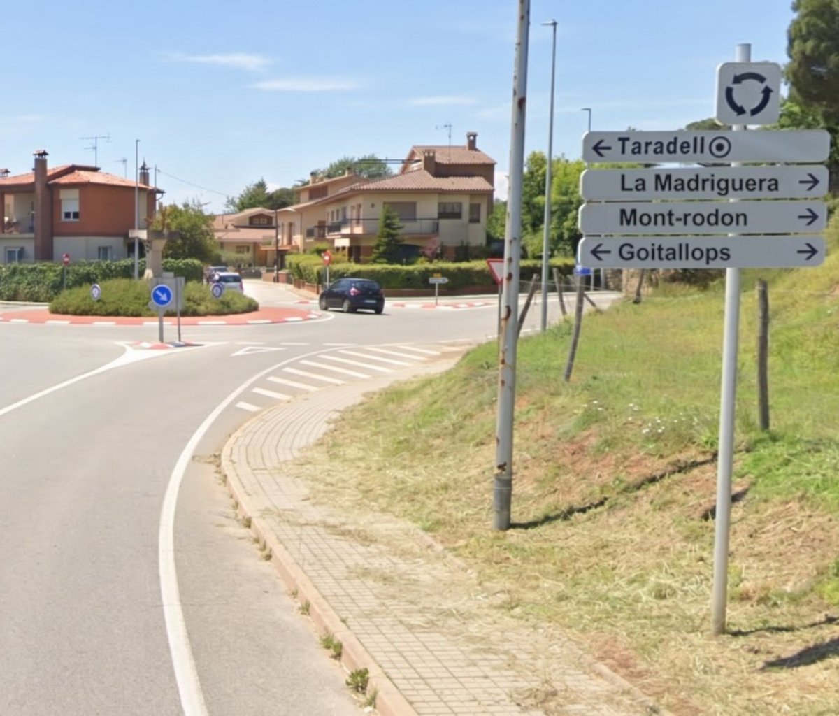 RadioTaradell's tweet photo. L’Ajuntament de Taradell estudia la possibilitat d’implantar un servei de transport públic a demanda al municipi dlvr.​it/TVqHz7 https://t.co/WfqLuvBXZ7
