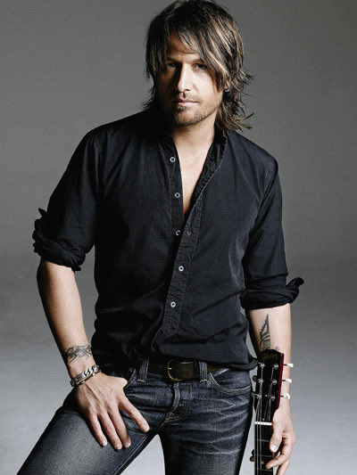 BsSpin's tweet photo. J.LO AND KEITH URBAN?! 
NOW THIS WOULD BE A PLOT TWIST!

Rumors are flying that Jennifer Lopez and Keith Urban may be Hollywood’s newest couple!

From American Idol judges to a possible romance? Nobody had THIS on their 2026 bingo card!

Nothing officially confirmed, but can you imagine these two together?

Hollywood romance or another wild tabloid rumor?

I’m not sure I saw this pairing coming! 🐝 https://t.co/fZSXIMUaaG