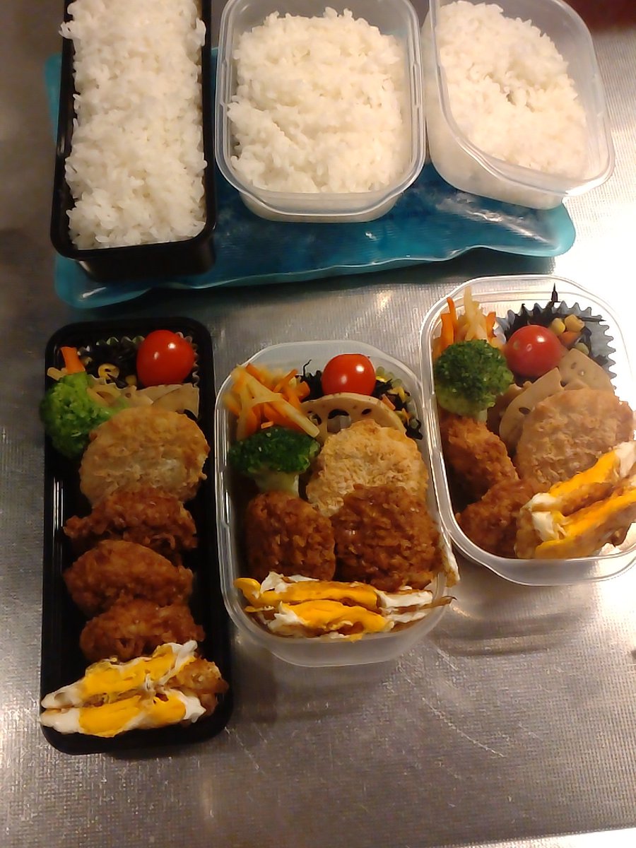 rin_r1ng's tweet photo. モクモク木曜日。今週は1日早く心がカウントしていて、気分は金曜日だけれど今日は木曜日。#お腹ペコリン部　　#お弁当記録　#お弁当作り楽しもう部 https://t.co/ojNR8v4NMG