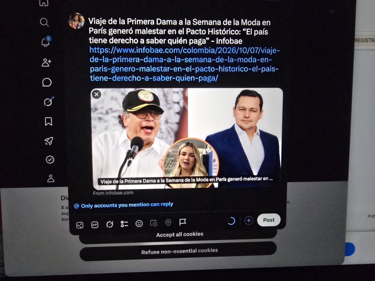 mluciaramirez's tweet photo. Por favor!!  no comparar a la una con la otra!! 
Esta primera dama va a París a trabajar por Colombia, llevando artesanas y diseñadoras a promover exportaciones.  No va a hacer escándalo en los restaurantes, ni a desprestigiarse como dijo embajador en Suecia de la anterior. https://t.co/9hpEv2miHl