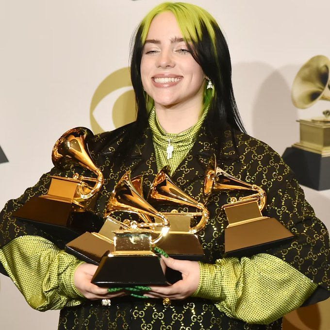 cosexter's tweet photo. @eternalsaith overrated = tun, thats why no grammys for that shitty album https://t.co/fs9RkJatLS