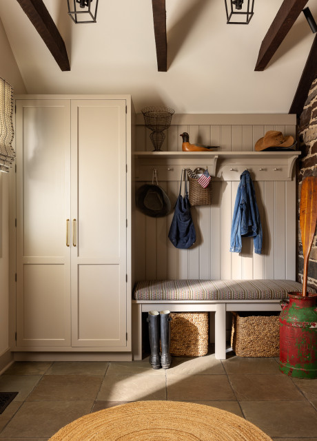 NRebhuhn's tweet photo. 5 stylish new mudrooms with hardworking storage

https://t.co/2cVFITSP8V 
 
#NikRebhuhn #Windermere #Bellevue #NewConstruction #InvestmentProperty https://t.co/zOww47bZIM
