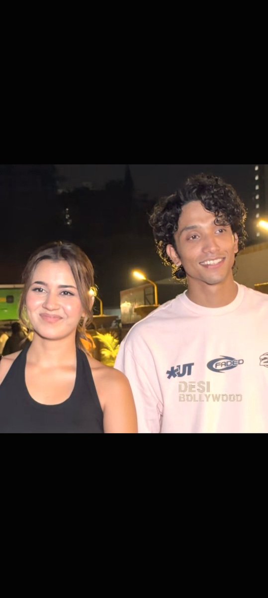 bluerayson's tweet photo. babies glowing 

#Yoganksha https://t.co/E1jFbR7JI8