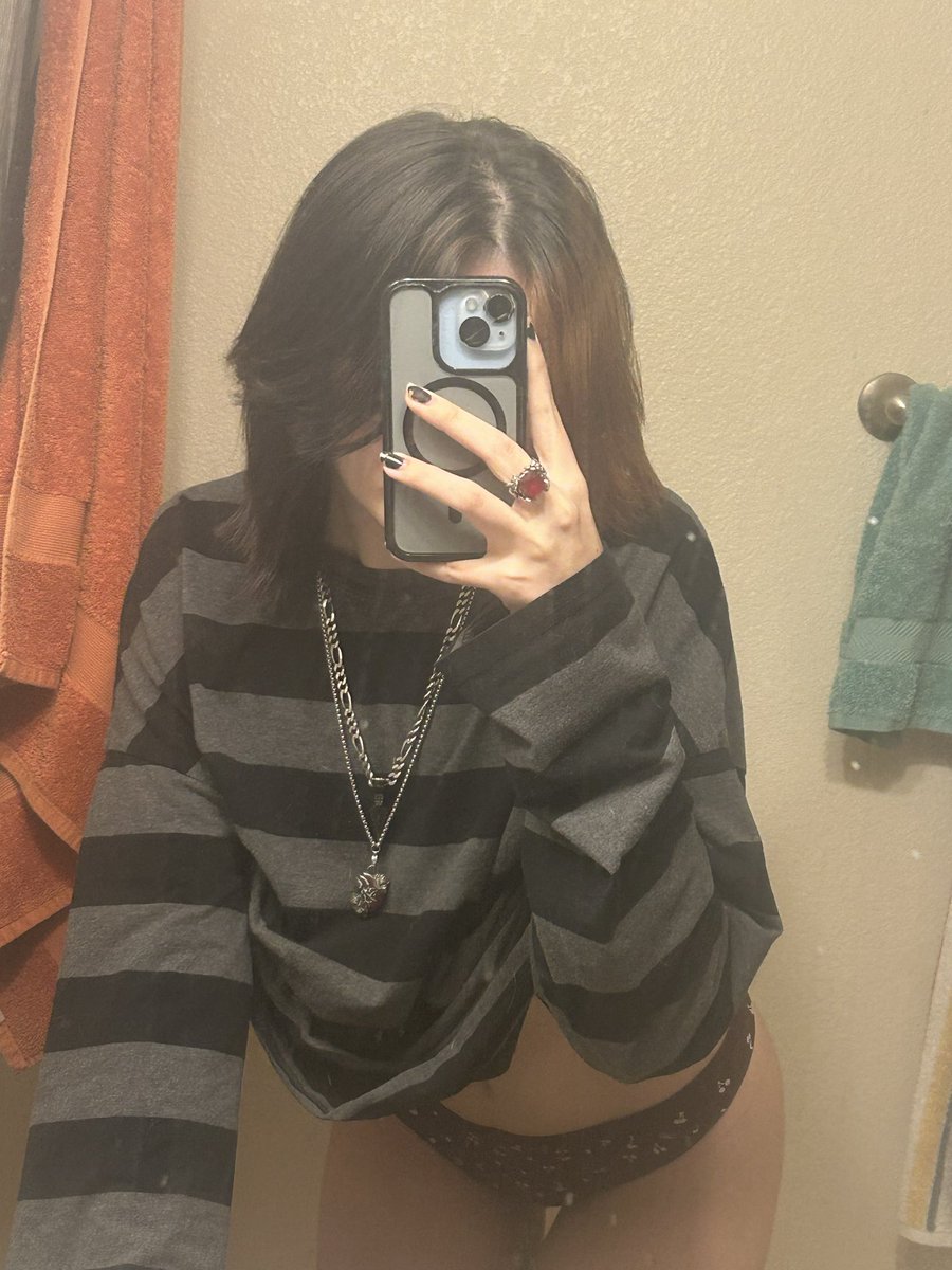 clxwnbabe's tweet photo. Wish he would rail me from behind🤭

Mdni. 

#femboy #twink #freak #bottom #mlm #nsfw #nsfwtwtًً #transmale #gay #femboy #ftm #freaky https://t.co/2rneOog09o