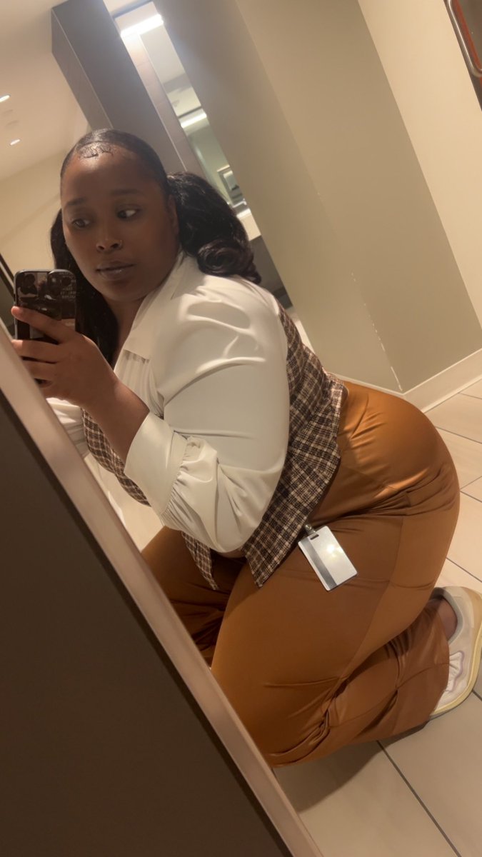 freak_inatweets's tweet photo. 🤎 dressed down to the Browns https://t.co/AI5LqHROOf