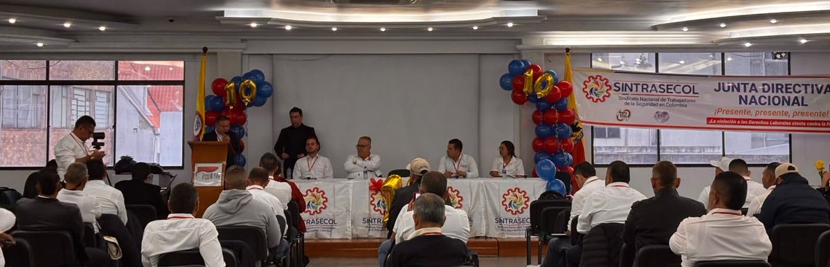 BecerraGabo's tweet photo. Saludo los 10 años de #SINTRASECOL, un sindicato que agrupa a muchas compañeras y compañeros valiosos, que defienden la vida y la búsqueda de un país en paz. @Sintrasecol2 https://t.co/umR6P38OAT