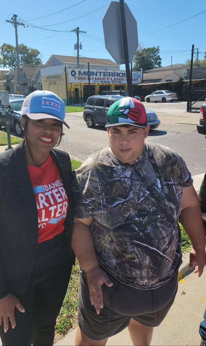 Dannic44's tweet photo. My POP-UP ON NORTH AVENUE & LAVERGNE!
AUSTIN, LET’S GO!
RISE UP, CHICAGOANS! LET’S TAKE OUR CITY BACK!
Danielle Carter-Walters for Mayor — 2027
https://t.co/2a6oilK8AI
#AUSTINSTANDUP
#danniforchi
#commonsensecarter
#daniellecarterwaltersformayor https://t.co/qmB4oGciuo