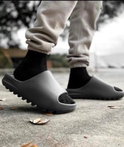 YZYFRANCE1's tweet photo. YS-01 RETURNS TO JD SPORTS ON OCTOBER 15 🔥

Last time, the YS-01 sold out in just 24 hours 🤯

Now they’re back for the next YEEZY x JD drop. https://t.co/geLT0wHZ4K
