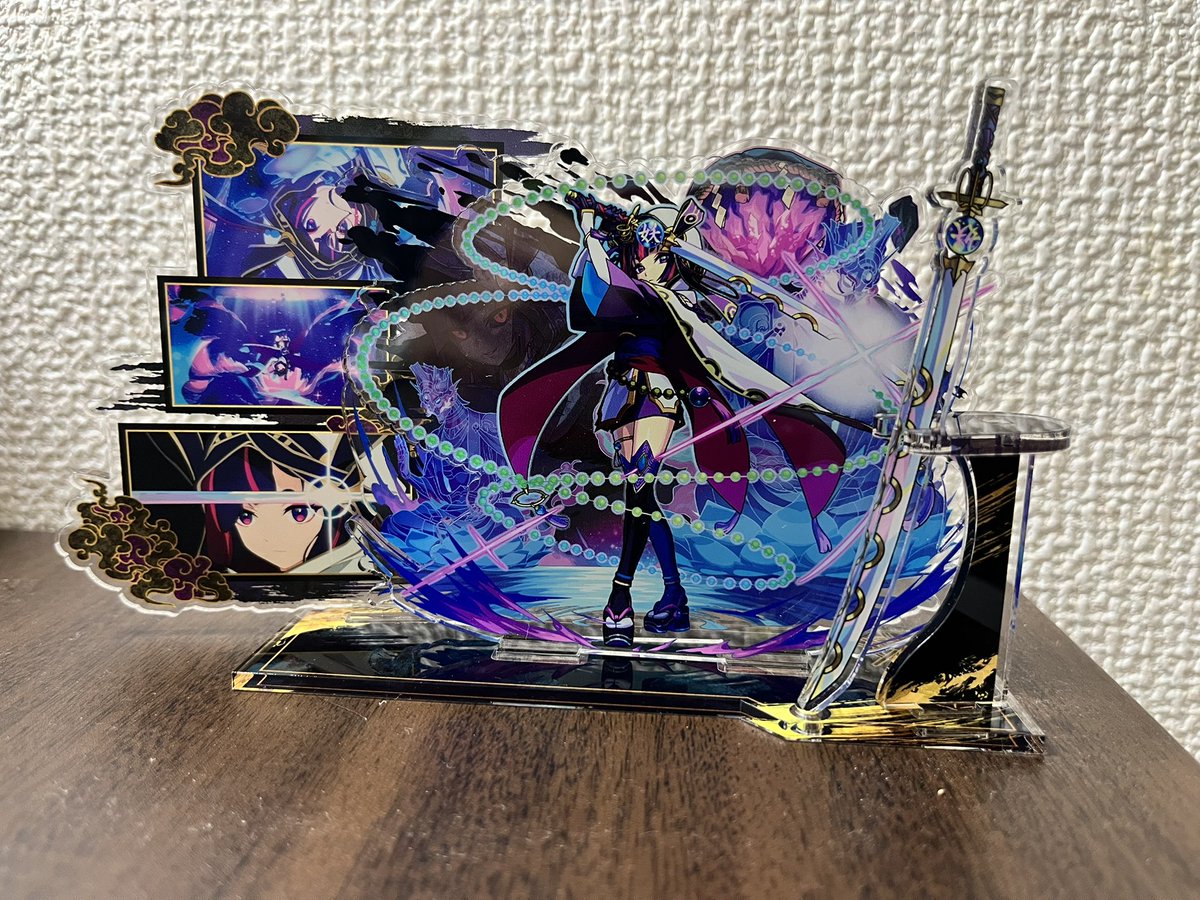 chabuu_mnst's tweet photo. おはようございます！
昨日はたくさん黎絶周回して疲れました🥱
そんな中この前頼んでいた数珠丸のアクスタが昨日届いて早速組み立てました🙌
やっぱり五剣の中だったらダントツでイラスト好きだし剣が固定されてないのも良いなって思った！
特Lの園が今日から開催ですね！
本日もよろしくお願いします https://t.co/OYY2YyjLFU