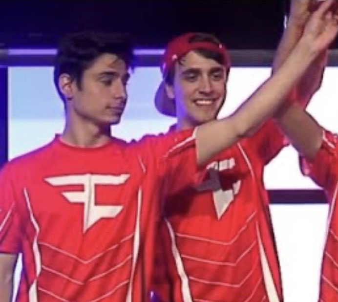 LTriggerTV's tweet photo. 🚨Zoomaa and Clayster speak on Maven drama

Clayster: “You heard the news today?”

Zoomaa: “I’m on team Joe”

Clayster: “That’s just odd behavior”

Zoomaa: “Some scumbag sh*t” https://t.co/OpZraRx8Lc