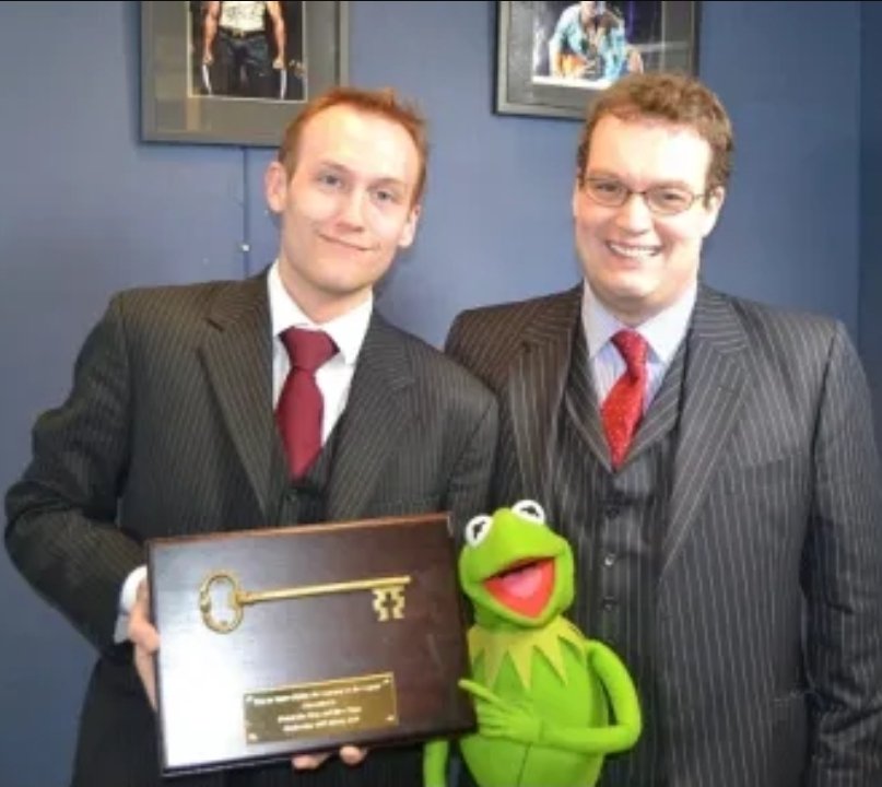 OneFinanceGuy's tweet photo. So Adam Richardson, the author of the "Reform report" on Jukes/Orr, is doing for Reform what his brother Matthew did for UKIP...
I keep telling you. Tutti famiglia. https://t.co/PKrBDPnjNb