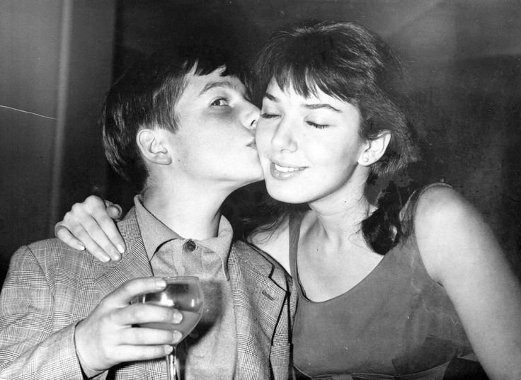 crowsos's tweet photo. la ternura q me dan estas fotos de jean pierre leaud con graciela borges🙏 https://t.co/wuqJYsBGWm
