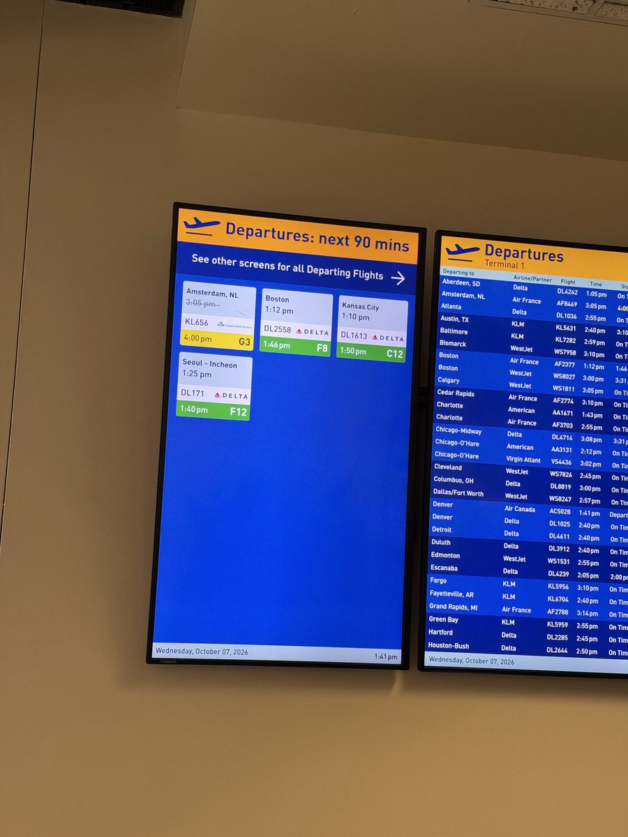 _ZachGriff's tweet photo. Finally an airport that actually *nails* the flight information display boards.

Boxes for flights that are boarding, delayed, canceled, or gate changed.

Color-graded tables for everything else.

Maybe MSP actually deserves the best U.S. airport award after all. https://t.co/vtupZBpmYx